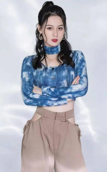 唐艺的个人资料简介,唐艺为何那么火?唐艺是怎么走红的?-互知网